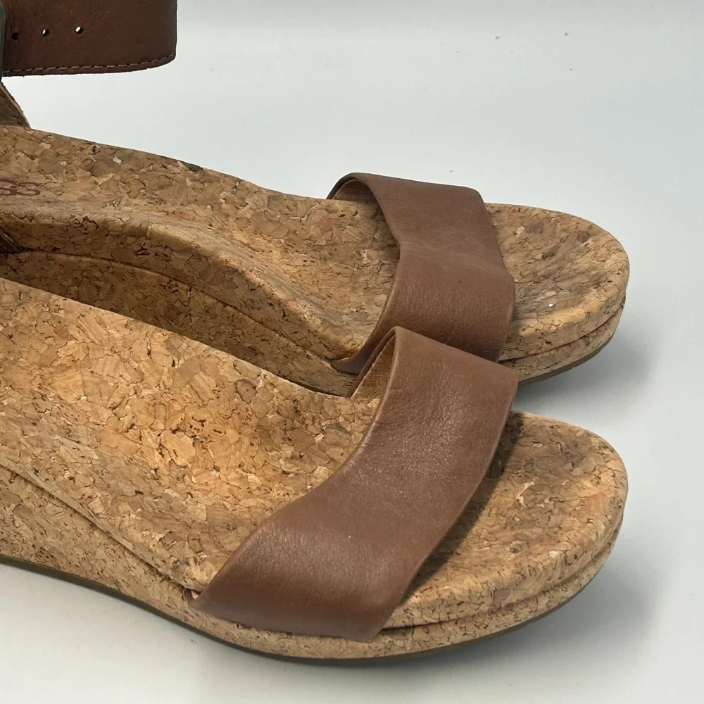 UGG Wedge Sandal Zoe Tassel Zipper Tan Heel 1019973 Ankle Cork Brown Leather 6.5